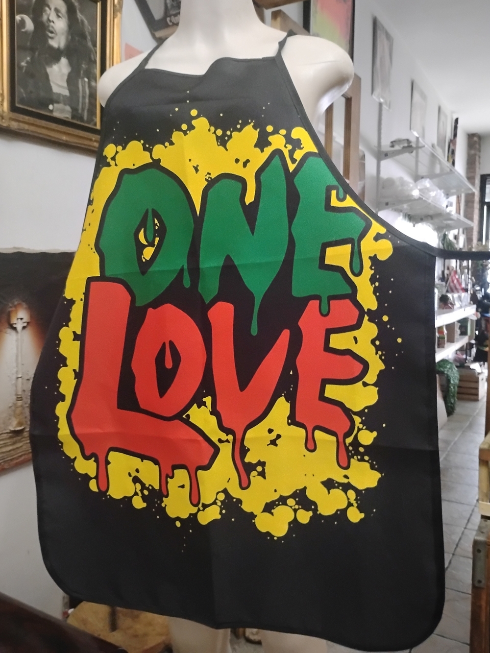 One Love ✌🏽Graphic Apron - Black with Red❤️ & Yellow💛 Green 💚